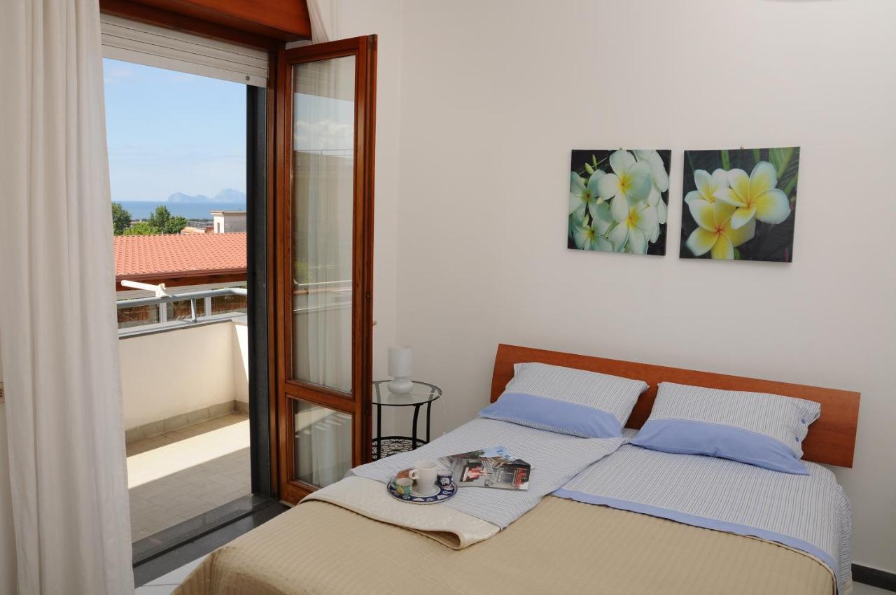B&B Casa Di Donna Trecase ภายนอก รูปภาพ