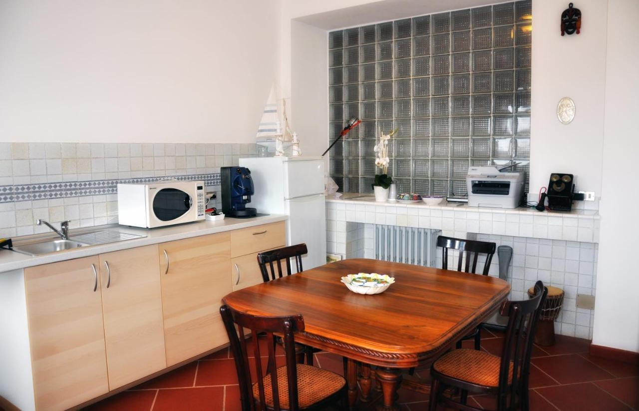 B&B Casa Di Donna Trecase ภายนอก รูปภาพ