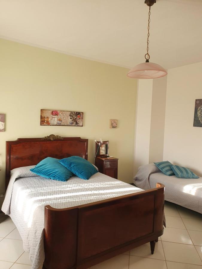 B&B Casa Di Donna Trecase ภายนอก รูปภาพ